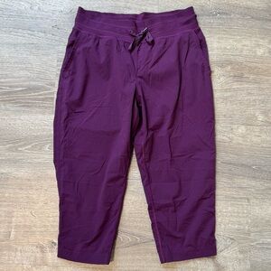 Lululemon Dance Studio Crop II Capri Capris Crops Pants